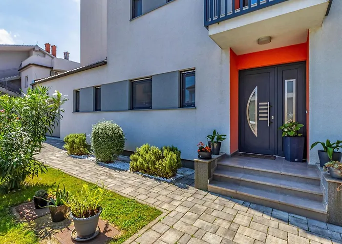 וילה Kuca Za Odmor - Gala, פולה